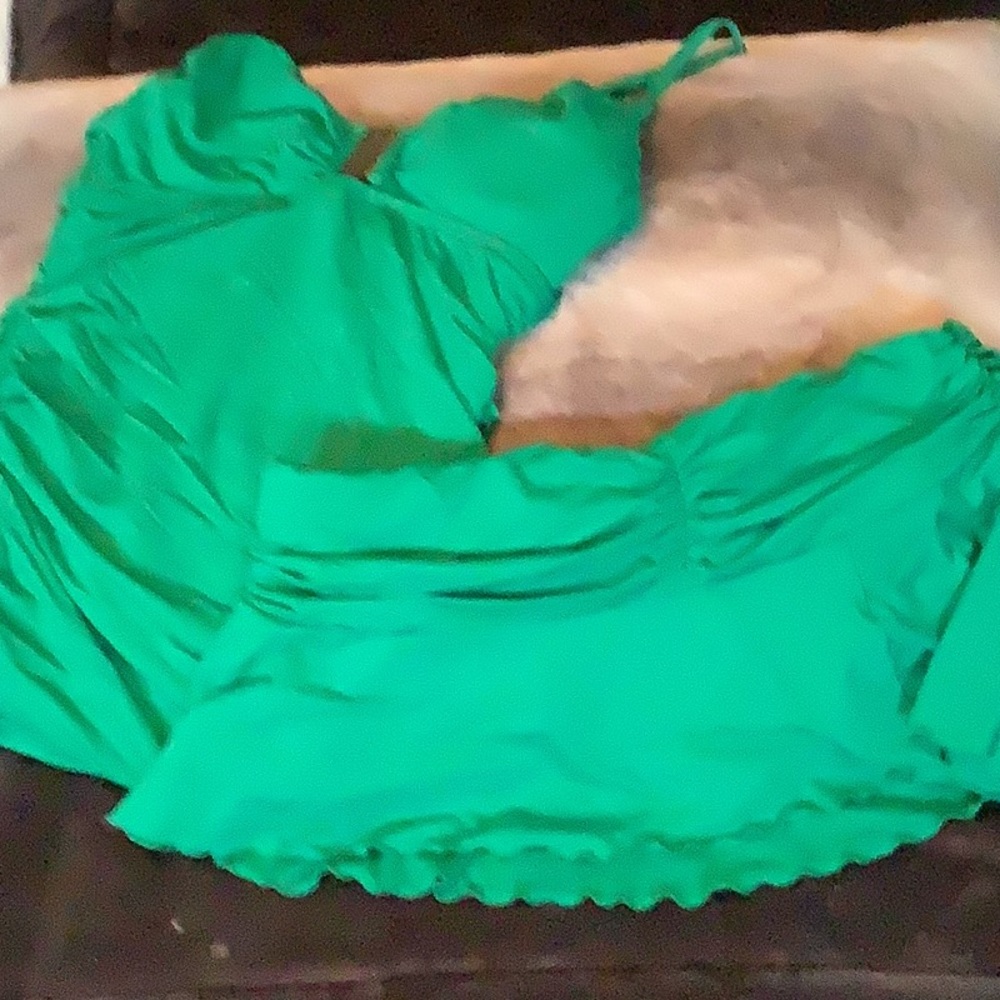 Kelly green tankini with skirt